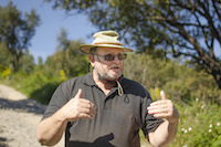 Justin Roborg-Söndergaard is working for a non-governmental environmental organization and supervises a reforestation project with native species in Monchique. He states that “Large-scale monoculture plantations cannot be in line with the conservation objectives of the site.”